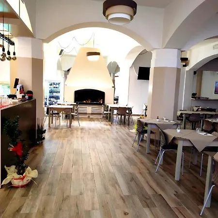 Hotel Touring 3*
