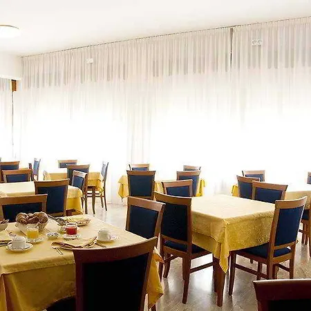 Touring 3* Falconara Marittima