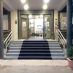 Touring 3* ファルコナーラ・マリッティマ