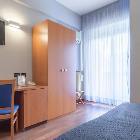 Touring Hotel