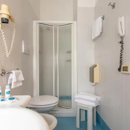 图尔林酒店 3* 法尔科纳拉·玛里提马