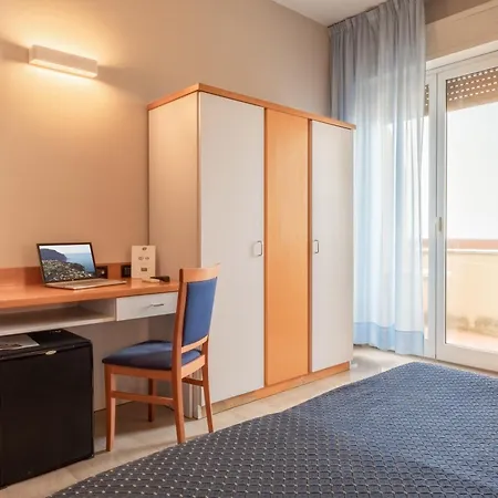 Hotell Touring 3*