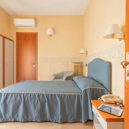Touring Hotell Falconara Marittima