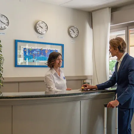 Touring 3* Falconara Marittima