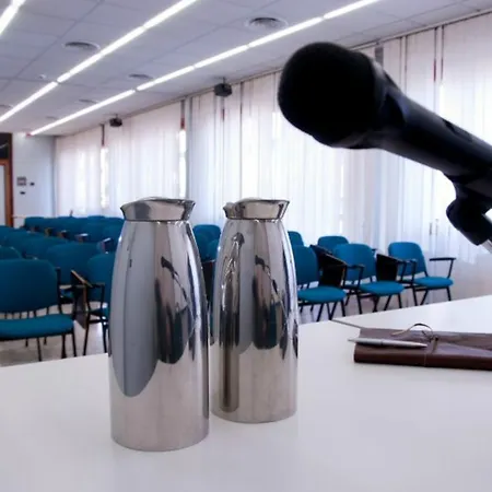 图尔林酒店 3* 法尔科纳拉·玛里提马