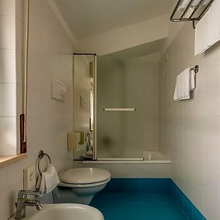 Touring Hotel