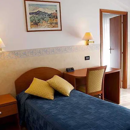 Touring Hotel 3*