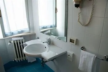 Hotel Touring 3*