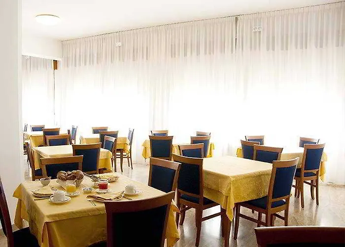 Touring 3* Falconara Marittima